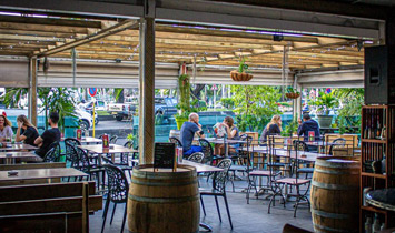 cat-Le-Retro-restaurant-papeete Le Retro Restaurant Papeete