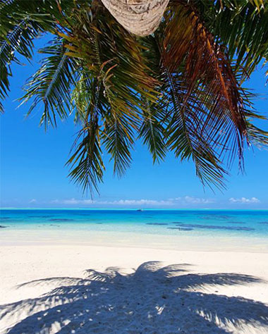matira-beach-blue-ocean