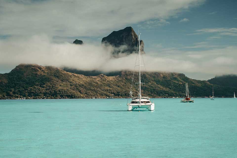 Tahiti island travel Guide